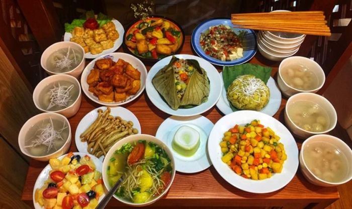 Mâm cúng chay mùng 1 Tết