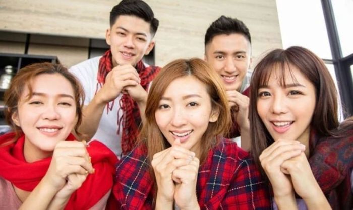 Lời chúc mùng 1 Tết 2025 dành cho bạn bè