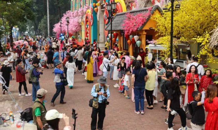 Những điều cần lưu ý khi tham quan các điểm chụp ảnh Tết đẹp tại TP.HCM