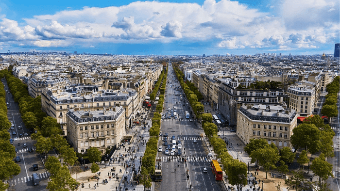 A perfect photo spot from the top of the Arc de Triomphe in France