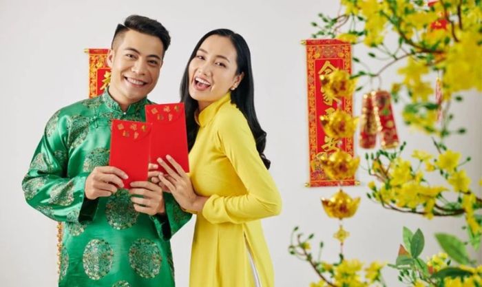 Lời chúc mùng 1 Tết 2025 dành cho vợ chồng