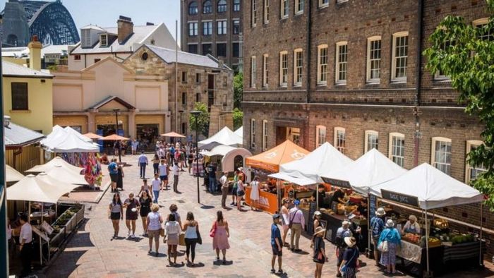 Shopping at the famous The Rock Market (Sydney)