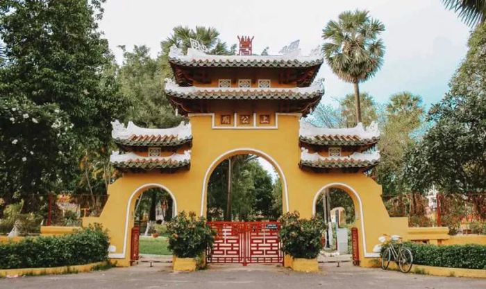 Lăng Ông Bà Chiểu