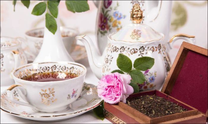 Bộ ấm pha trà là món quà đậm chất sang trọng và tinh tế, lý tưởng để tặng bố mẹ trong dịp Tết, thể hiện sự trân trọng và yêu thương.
