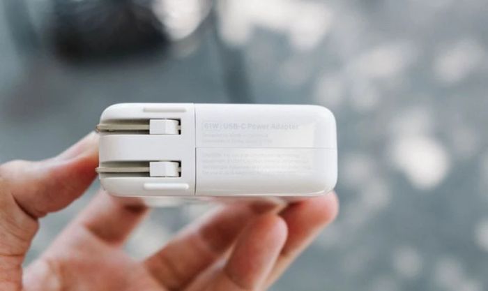 Cách xác định sạc Macbook chính hãng thông qua thông số kỹ thuật