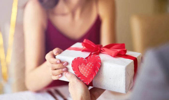 Tiêu chí lựa chọn Valentine tặng gì hợp lý