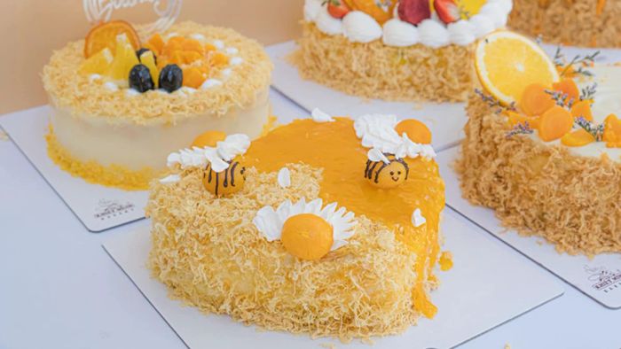 Bánh bông lan trứng muối nhỏ nhắn, đáng yêu