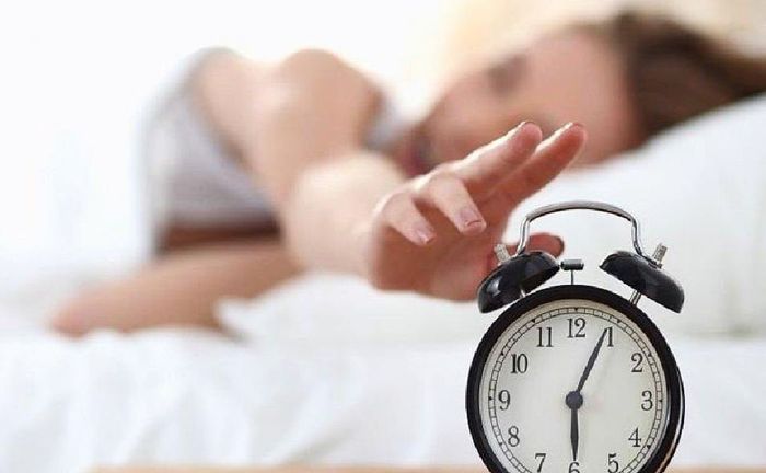 Waking Up Early Instead of Staying Up Late Image 1