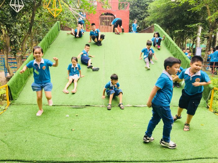 Minh Khai B Primary School Image 1