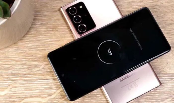 Tại sao bạn nên biết cách chia sẻ pin trên Samsung?