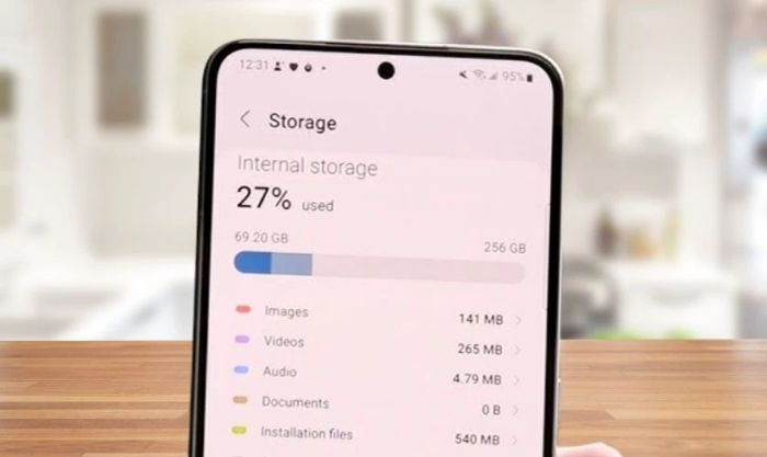 Tại sao bạn cần biết cách làm sạch điện thoại Android?