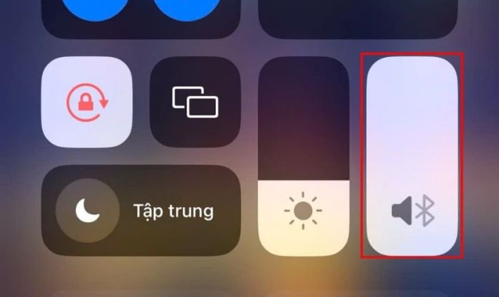 Hướng dẫn điều chỉnh âm lượng trên AirPods Pro