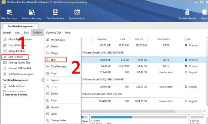 Trong phần mềm MiniTool Partition Wizard, bạn cần chọn chức năng Split Partition, tiếp theo là chọn phân vùng cần chia và ấn nút Split để tiếp tục.