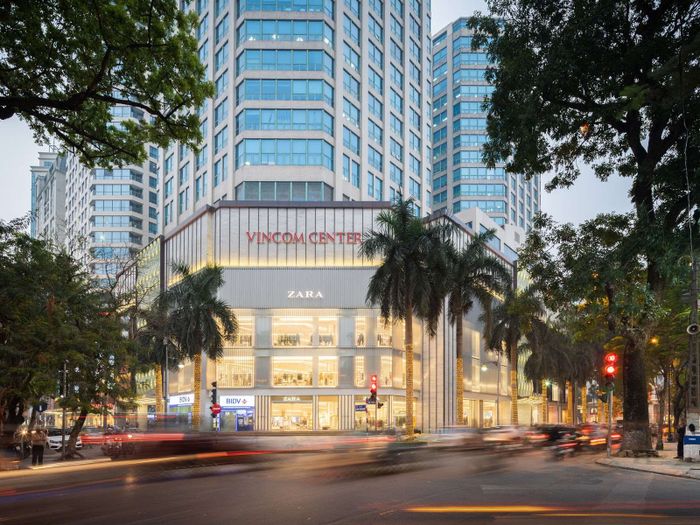 Vincom Center Ba Trieu image 1