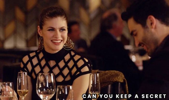 Các bộ phim và chương trình truyền hình có sự tham gia của Alexandra Daddario mà bạn không thể bỏ qua