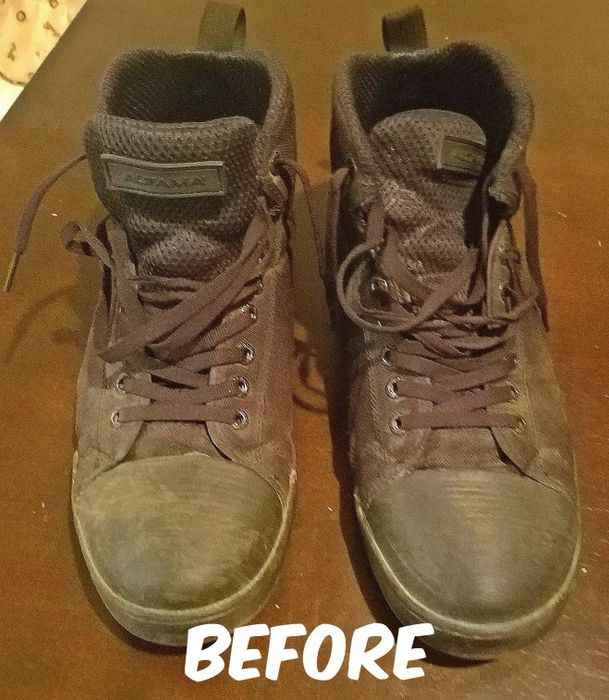 A reviewer's sneakers, so filthy they appear entirely brown