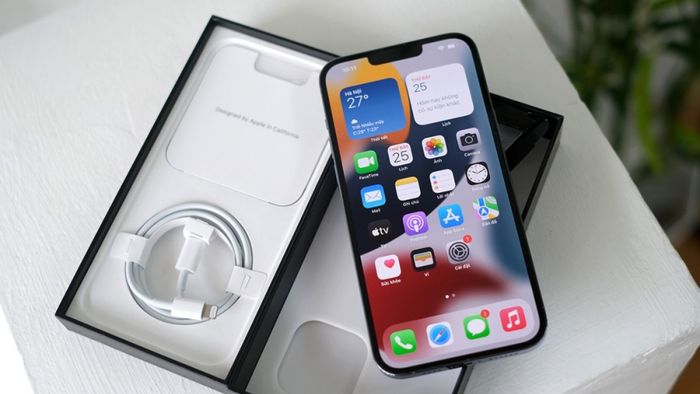 Màn hình iPhone 13 có tần số quét bao nhiêu Hz?