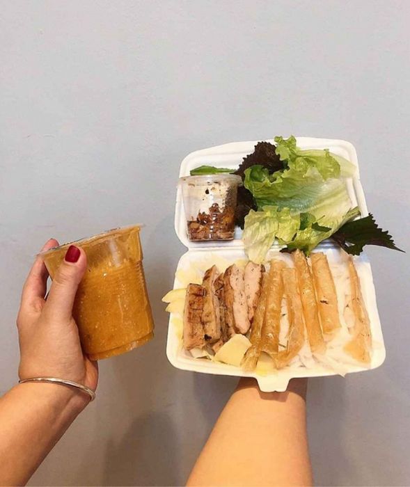 Ha Anh Grilled Pork Rolls Image 1