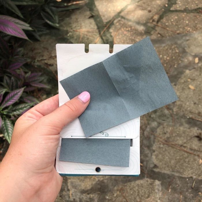 Reviewer displaying the dry sheets