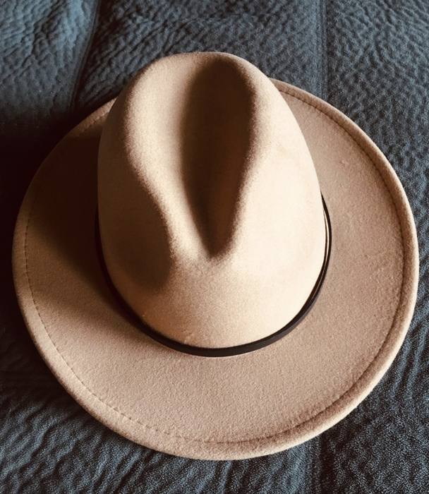 A reviewer photo of the hat