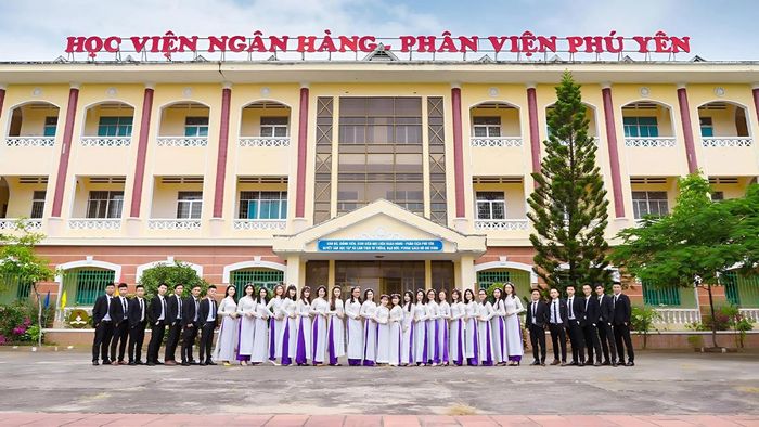 Học phí các chương trình đào tạo chuẩn tại Học viện Ngân hàng