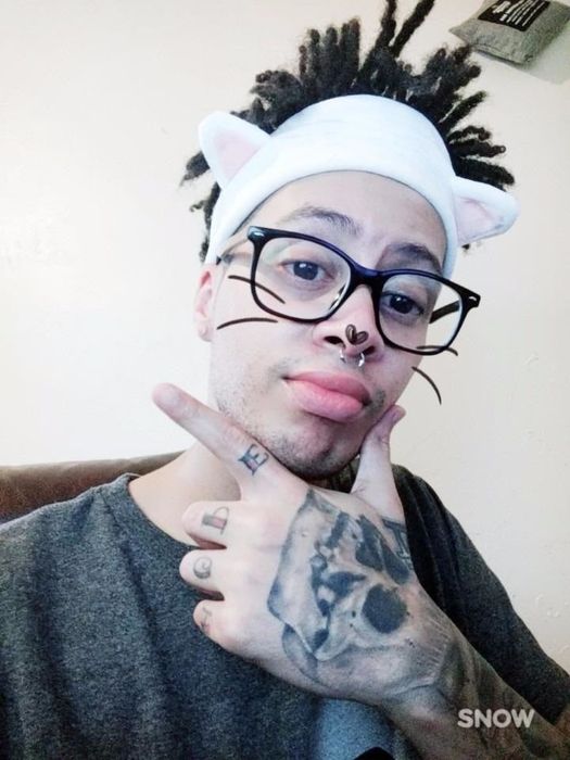 another reviewer wearing the headband