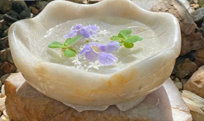Rượu cúng Thần Tài xong nên làm gì?