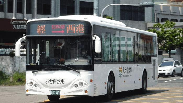 Taiwan Travel by Bus Review