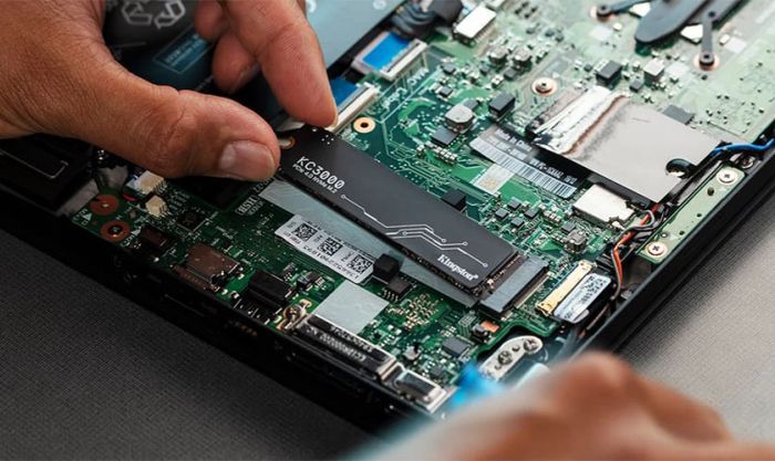Những điều cần lưu ý khi lắp ổ cứng SSD cho laptop