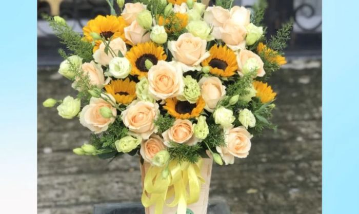 Cách cắm hoa cát tường ngày Tết kết hợp với hoa hướng dương
