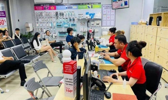 Những ưu đãi và dịch vụ hỗ trợ đi kèm khi vệ sinh laptop tại Mytour