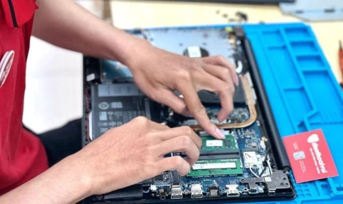 Mytour - Địa chỉ vệ sinh laptop uy tín với giá cả phải chăng, được nhiều khách hàng tin tưởng