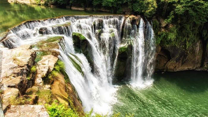 Where is Shifen Waterfall located?