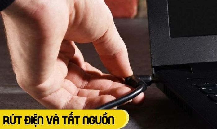 Chắc chắn rằng máy đã tắt nguồn và không còn điện trước khi bắt đầu thao tác