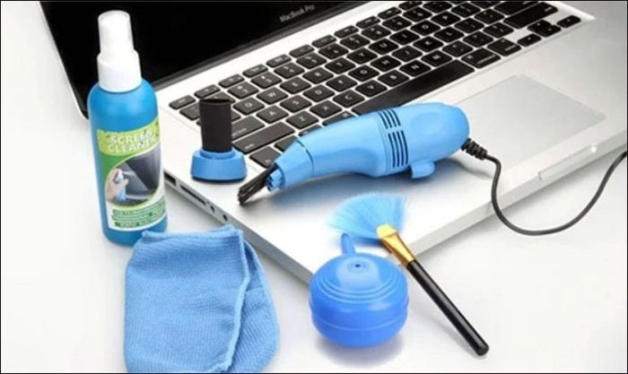 Những dụng cụ cần thiết để vệ sinh RAM máy tính là gì? Gợi ý chuẩn bị đầy đủ
