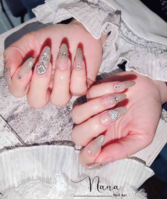 Nana Nails Image 2