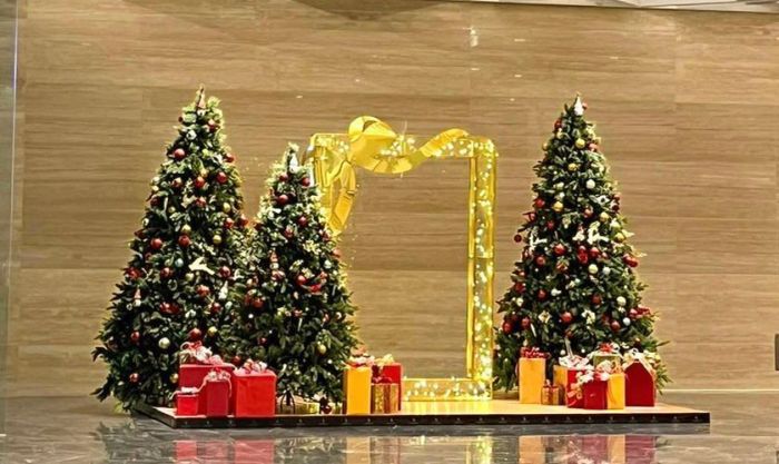 Backdrop công ty chào đón Giáng Sinh đẹp mắt