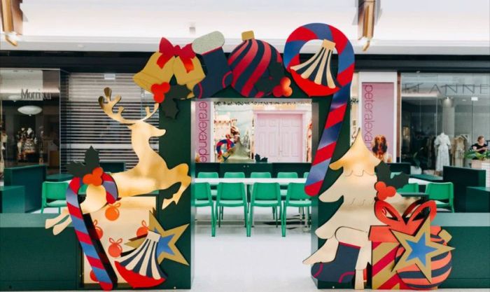 Kích thước backdrop Giáng Sinh có thể thay đổi tùy theo không gian