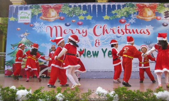 Backdrop dành cho sân khấu văn nghệ Giáng Sinh