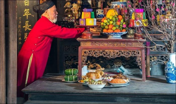 Văn khấn được thực hiện trong nghi lễ cúng bái vào ngày mùng 3 Tết