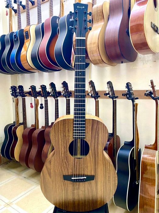 Guitar Shop Ha Dong Image 1