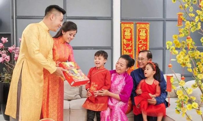 Ý nghĩa của việc chúc Tết thông gia là gì?