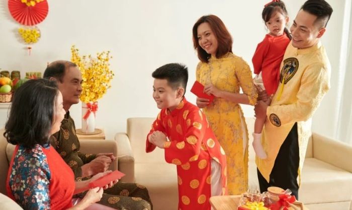 Thơ lục bát chúc Tết gửi đến ông bà năm 2025