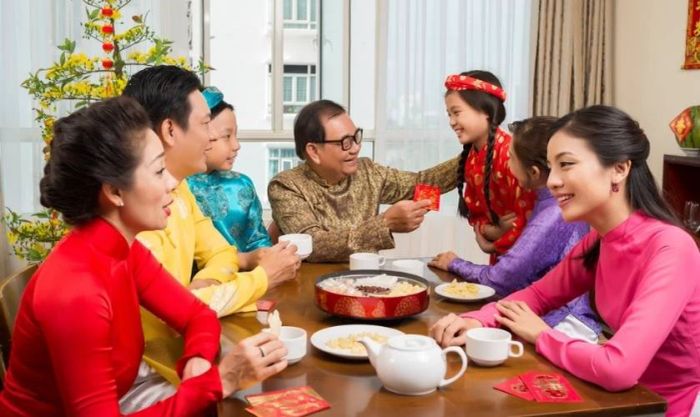 Những lời chúc Tết xúc động dành cho ông bà năm 2025