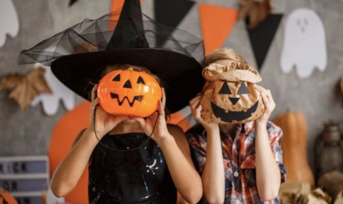 Mẫu hóa trang Halloween với quả bí ngô đẹp mắt và ấn tượng