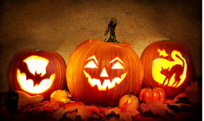 Hình nền Halloween với chủ đề bí ngô phát sáng