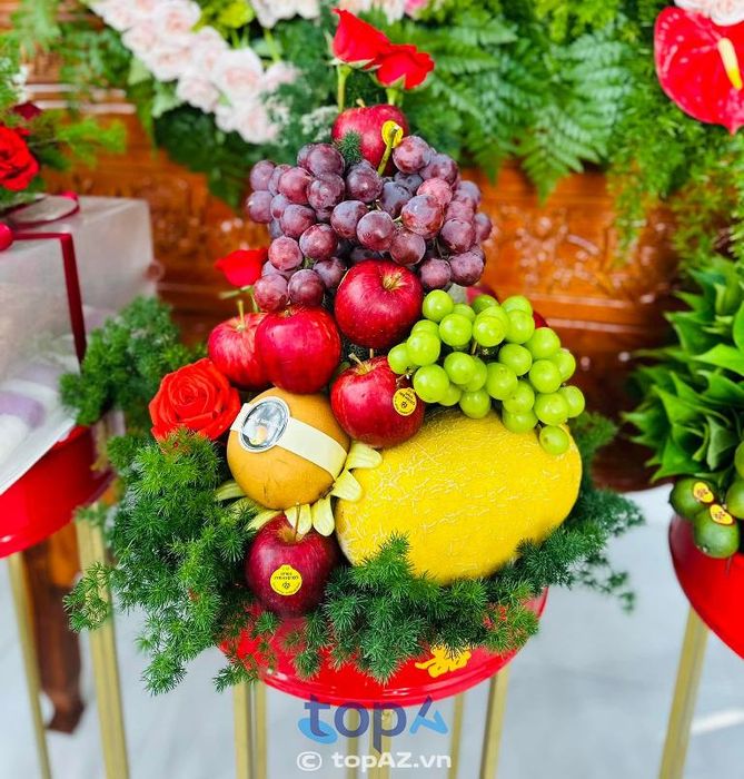 Gold Wedding is a premier address for wedding fruit tray services in Bến Cát City.