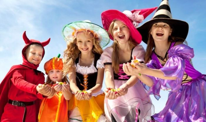 Trang phục hóa trang - quà tặng Halloween ý nghĩa