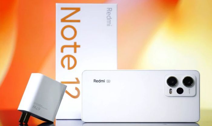 Xiaomi Redmi Note 12 - Điện thoại chơi game mạnh mẽ phù hợp cho học sinh cấp 3