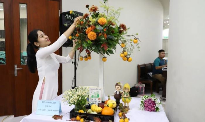 Bài thuyết trình với chủ đề Thuyền Hoa